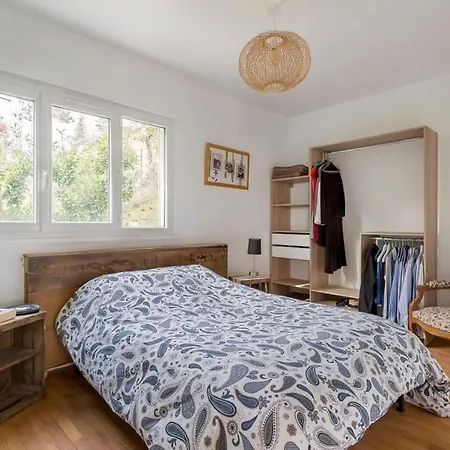 Hébergement de vacances Maison St-Romain - 3 CHB - 8 personnes - Parking Saint-Romain-au-Mont-D'or
